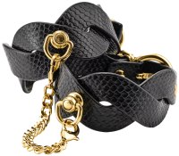 Pouta na ruce: Pletená pouta na ruce (Guilty Pleasure)