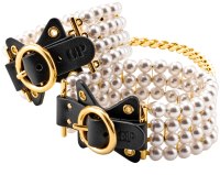 Pouta na nohy: Perlová pouta na nohy (Guilty Pleasure)