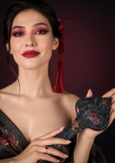 Plácačka (Geisha)